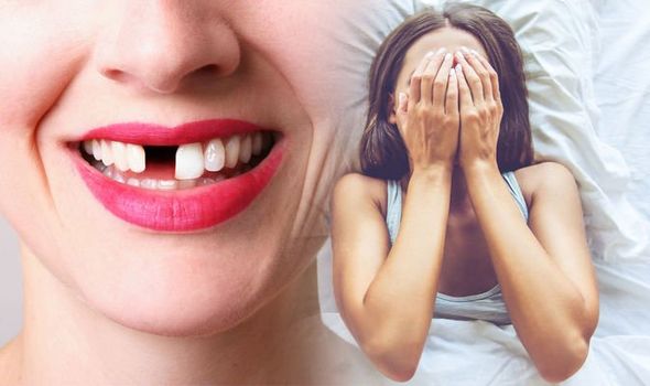 Chiêm bao thấy mình bị rụng răng sâu